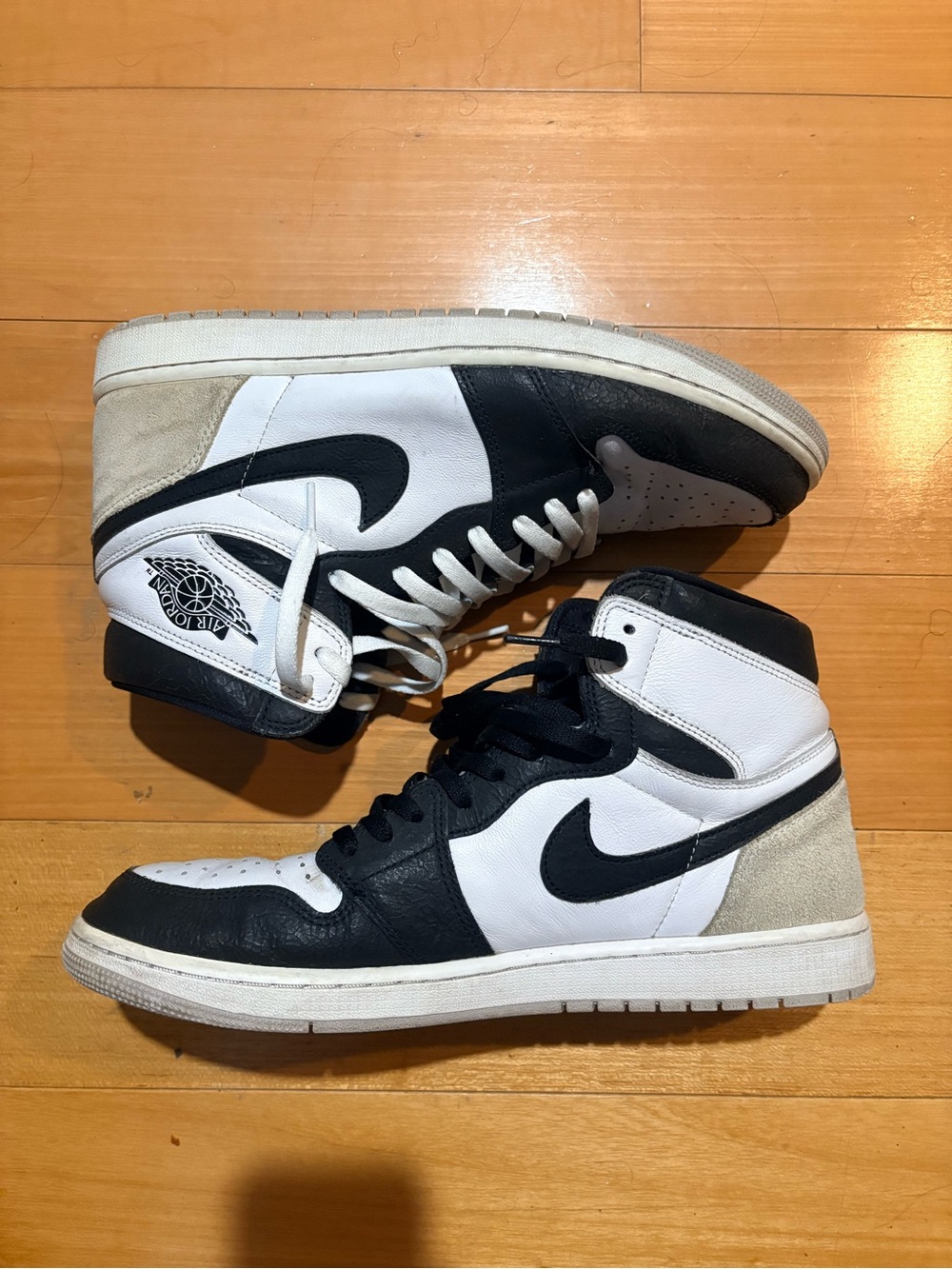 Nike Air Jordan 1 Mid Sneakers - Black White Cream